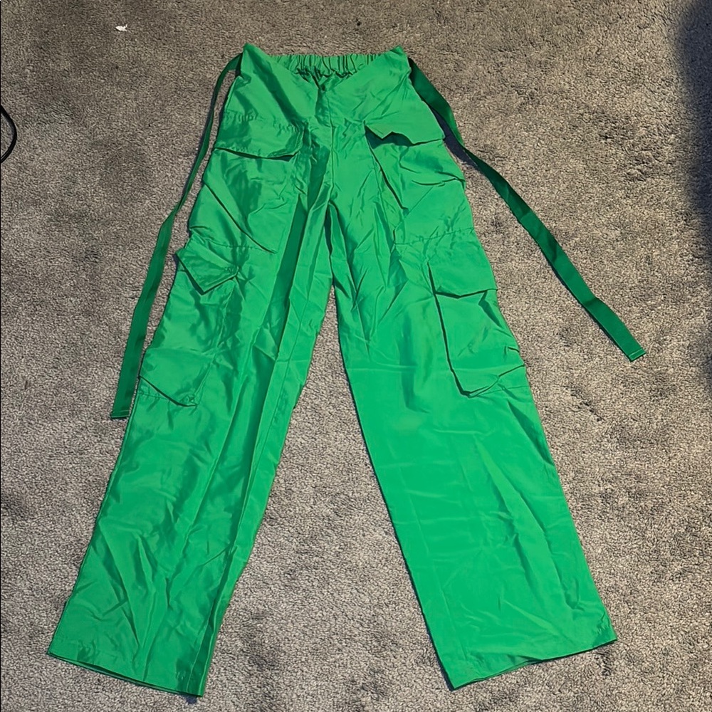 Green Cargo Wide-Leg Utility Pants